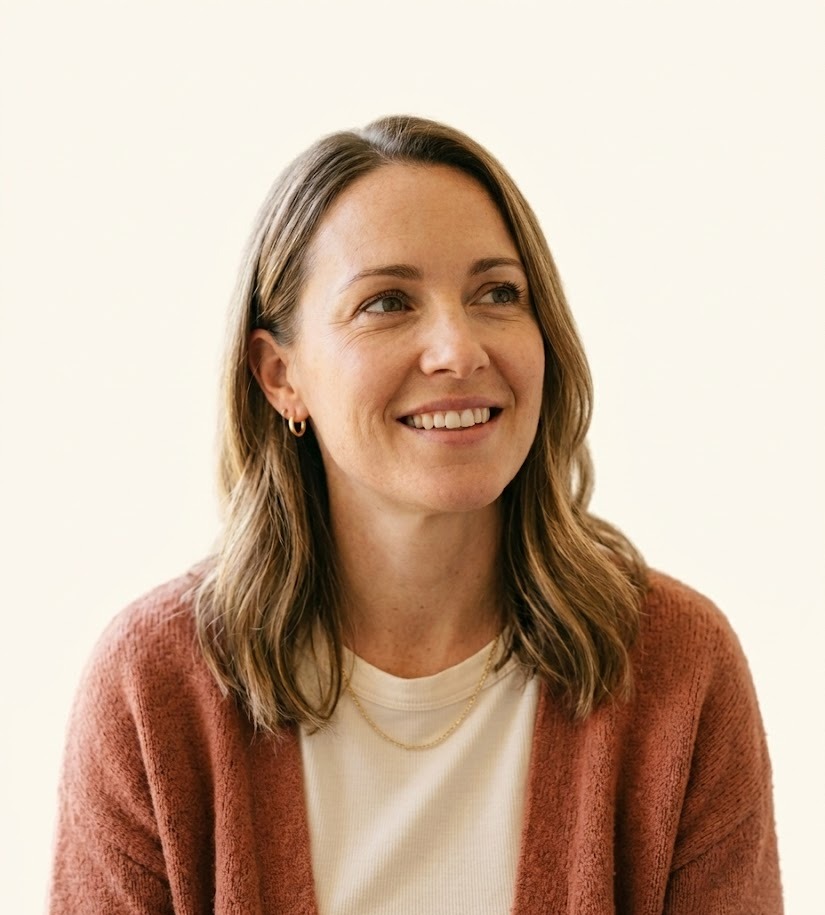 A friendly registered Australian dietitian smiling